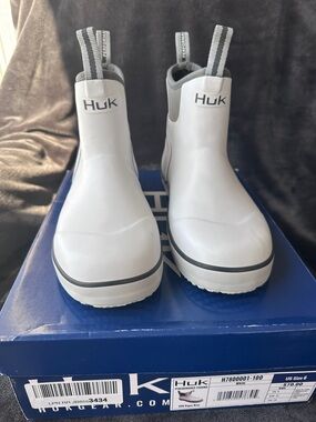 Huk Kids White Waterproof Slip-On Rain Boots